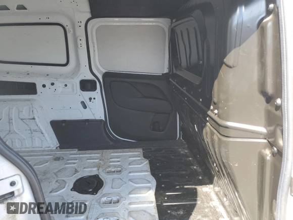 2017 Ram ProMaster City Cargo Tradesman z VIN ZFBERFABXH6G85511, wystawiony jako Copart lot #50080985 z przebiegiem 64 863 mil mil oraz Czysty tytuł • Clean title. Historia ofert i sprzedaży dostępna na DreamBid. Obrazek 11.