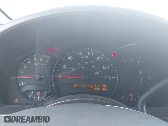 2005 Nissan Titan LE with VIN 1N6AA07B35N553838, listed as a IAAI auction lot 42101718 with 123,800 mi miles. Bid and sale history available at carsss.com. Image 7.