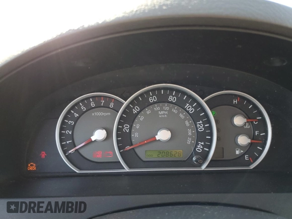 2008 Kia Sorento EX z VIN KNDJC736285789030, wystawiony jako Copart lot #47356585 z przebiegiem 208 628 mil mil oraz Czysty tytuł • Clean title. Historia ofert i sprzedaży dostępna na DreamBid. Obrazek 9.
