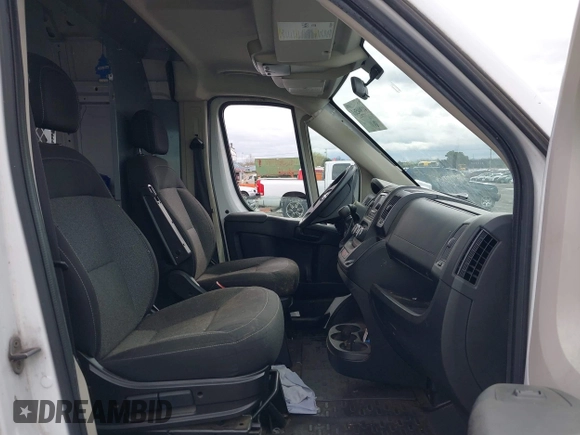 2014 Ram ProMaster Cargo with VIN 3C6URVHGXEE117547, listed as a IAAI auction lot 41904561 with 205,300 mi miles and . Bid and sale history available at DreamBid. Image 5.