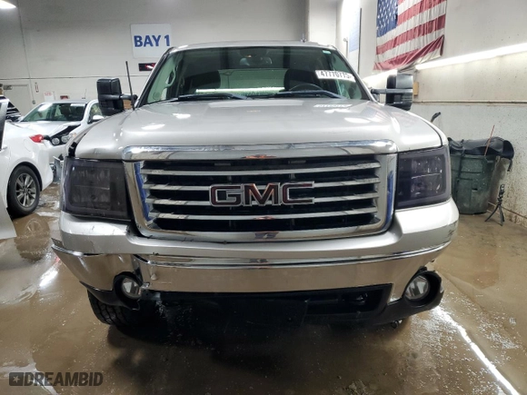 2008 GMC Sierra 1500 Work Truck with VIN 2GTEK133681266229, listed as a Copart auction lot 47770775 with 167,132 mi miles and Salvage Title. Bid and sale history available at carsss.com. Image 5.
