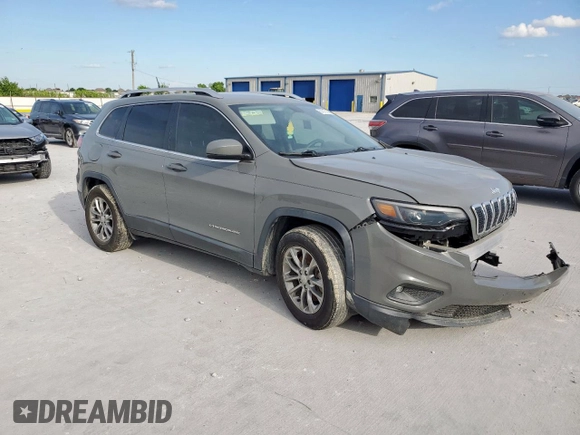 2019 Jeep Cherokee Latitude Plus с VIN 1C4PJLLB6KD439466, выставлен на аукционе Copart как лот 63018355 с пробегом 72 007 миль миль и Списание • Salvage title. История ставок и продаж доступна на DreamBid. Изображение 4.