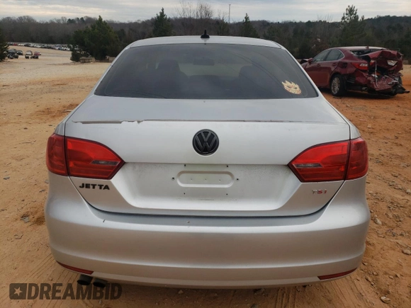 2014 Volkswagen Jetta SE z VIN 3VWD07AJ8EM238827, wystawiony jako Copart lot #43576355 z przebiegiem 87 159 mil mil oraz Szkoda całkowita • Salvage title. Historia ofert i sprzedaży dostępna na DreamBid. Obrazek 6.