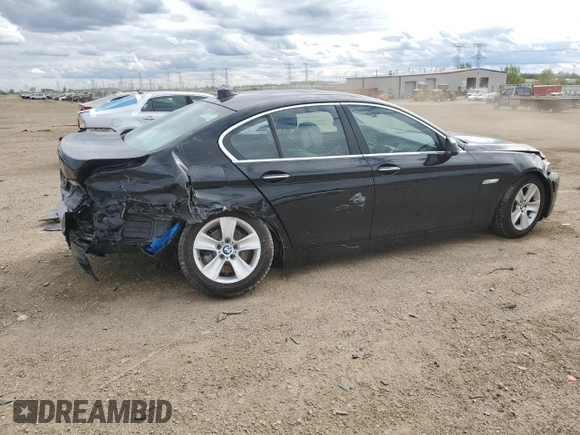 2013 BMW 5 Series 528i xDrive z VIN WBAXH5C58DD108132, wystawiony jako Copart lot #57969865 z przebiegiem 68 308 mil mil oraz Szkoda całkowita • Salvage title. Historia ofert i sprzedaży dostępna na DreamBid. Obrazek 3.