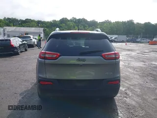 2017 Jeep Cherokee Latitude z VIN 1C4PJLCB4HW559926, wystawiony jako IAAI lot #42357305 z przebiegiem 106 188 mil mil oraz . Historia ofert i sprzedaży dostępna na DreamBid. Obrazek 16.