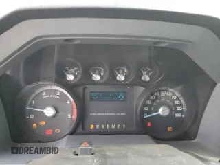 2011 Ford F-250 XL z VIN 1FT7X2BTXBEC51241, wystawiony jako Copart lot #56174055 z przebiegiem 232 259 mil mil oraz Szkody całkowita. Historia ofert i sprzedaży dostępna na DreamBid. Obrazek 9.