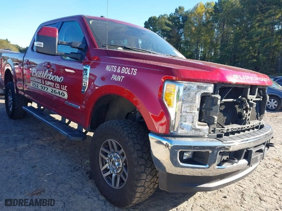 2017 Ford Super Duty F-250 SRW Lariat with VIN 1FT7W2BT4HEE41418, listed as a IAAI auction lot 40596814 with 110,684 mi miles. Bid and sale history available at carsss.com. Image 1.