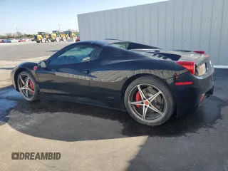 2014 Ferrari 458 Italia z VIN ZFF68NHA9E0203538, wystawiony jako Copart lot #73847364 z przebiegiem 4869 mil mil oraz Szkody całkowita. Historia ofert i sprzedaży dostępna na DreamBid. Obrazek 2.