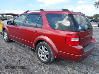 2007 Ford Freestyle Limited with VIN 1FMDK03107GA15529, listed as a IAAI auction lot 41602731 with 268,359 mi miles. Bid and sale history available at carsss.com. Image 3.