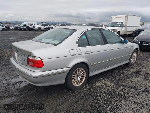 2001 BMW 5 Series 530iA with VIN WBADT63431CF04598, listed as a IAAI auction lot 41449729 with 1 mi miles. Bid and sale history available at carsss.com. Image 4.