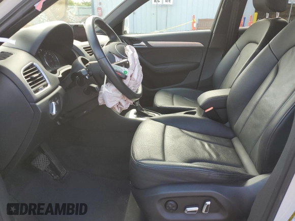 2018 Audi Q3 Premium z VIN WA1BCCFS7JR003141, wystawiony jako Copart lot #55787985 z przebiegiem 53 193 mil mil oraz Szkoda całkowita • Salvage title. Historia ofert i sprzedaży dostępna na DreamBid. Obrazek 7.