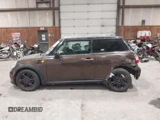 2012 MINI Hardtop with VIN WMWSU3C53CT260043, listed as a IAAI auction lot 41650247 with 180,711 mi miles and . Bid and sale history available at DreamBid. Image 15.