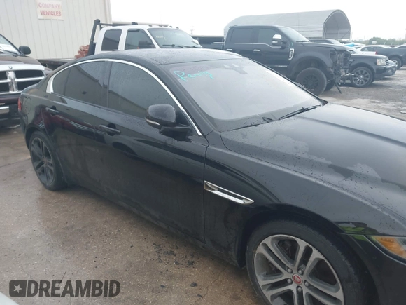 2017 Jaguar XE 35t Premium with VIN SAJAJ4BV8HA967951, listed as a IAAI auction lot 42032927 with 1 mi miles. Bid and sale history available at carsss.com. Image 13.