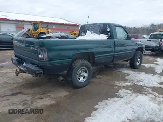 1998 Dodge 1500 with VIN 1B7HF16Z1WS597895, listed as a IAAI auction lot 41442288 with 127,073 mi miles. Bid and sale history available at carsss.com. Image 4.