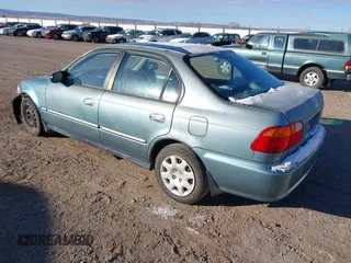 2000 Honda Civic VP with VIN 2HGEJ6618YH591760, listed as a IAAI auction lot 41328624 with 41,115 mi miles. Bid and sale history available at carsss.com. Image 3.
