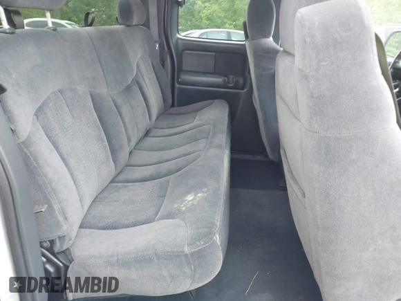 2001 Chevrolet Silverado 1500 LS with VIN 2GCEC19T811149987, listed as a IAAI auction lot 42116650 with 228,288 mi miles and . Bid and sale history available at DreamBid. Image 8.