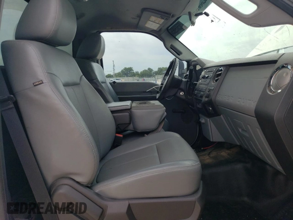 2016 Ford F-550 XL с VIN 1FDUF5GT6GEC82375, выставлен на аукционе Copart как лот 56585965 с пробегом 237 909 миль миль и Чистый • Clean title. История ставок и продаж доступна на DreamBid. Изображение 10.