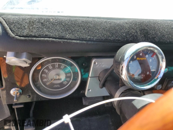 1977 Ford Bronco z VIN U15GLZ00328, wystawiony jako Copart lot #75642474 z przebiegiem Nie podano mil oraz Szkoda całkowita • Salvage title. Historia ofert i sprzedaży dostępna na DreamBid. Obrazek 9.