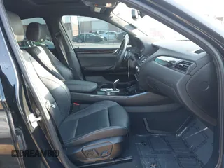 2016 BMW X4 M40i z VIN 5UXXW7C59G0M91223, wystawiony jako IAAI lot #42009394 z przebiegiem 144 771 mil mil oraz . Historia ofert i sprzedaży dostępna na DreamBid. Obrazek 5.