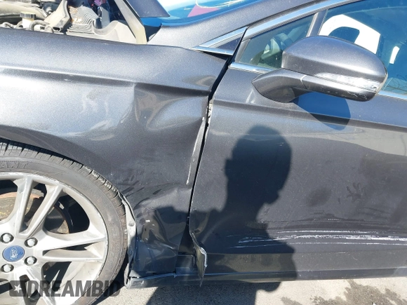 2015 Ford Fusion Titanium with VIN 3FA6P0D99FR258028, listed as a IAAI auction lot 41700630 with 82,084 mi miles. Bid and sale history available at carsss.com. Image 17.