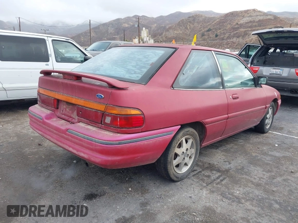 1994 Ford Escort z VIN 1FARP11J8RW128776, wystawiony jako IAAI lot #41502714 z przebiegiem 61 582 mil mil oraz . Historia ofert i sprzedaży dostępna na DreamBid. Obrazek 4.