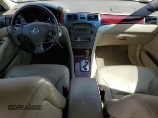 2004 Lexus ES 350 with VIN JTHBA30G845015423, listed as a Copart auction lot 50461925 with 82,595 mi miles and Salvage Title. Bid and sale history available at DreamBid. Image 8.