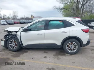 2022 Ford Escape SE with VIN 1FMCU9G61NUA61028, listed as a IAAI auction lot 41918905 with Not Provided miles and . Bid and sale history available at carsss.com. Image 13.