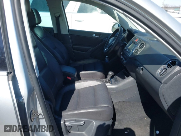 2011 Volkswagen Tiguan SE with VIN WVGBV7AX9BW509353, listed as a IAAI auction lot 41645315 with 112,283 mi miles and . Bid and sale history available at DreamBid. Image 5.