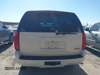 2014 GMC Yukon XL SLT with VIN 1GKS1KE02ER200489, listed as a IAAI auction lot 41385362 with 200,289 mi miles. Bid and sale history available at carsss.com. Image 16.