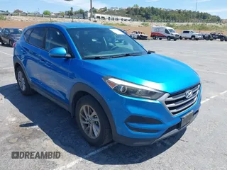 2017 Hyundai Tucson SE with VIN KM8J23A42HU423096, listed as a IAAI auction lot 42066638 with 197,618 mi miles. Bid and sale history available at carsss.com. Image 1.