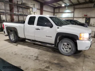 2011 Chevrolet Silverado 1500 LT with VIN 1GCRKSE30BZ378124, listed as a Copart auction lot 49833745 with 177,135 mi miles and Salvage Title. Bid and sale history available at carsss.com. Image 4.