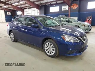 2019 Nissan Sentra S z VIN 3N1AB7AP8KY241366, wystawiony jako Copart lot #53516975 z przebiegiem 55 029 mil mil oraz Szkoda całkowita • Salvage title. Historia ofert i sprzedaży dostępna na DreamBid. Obrazek 4.