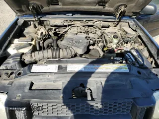2001 Ford Explorer Sport z VIN 1FMYU60E91UC45052, wystawiony jako Copart lot #80578564 z przebiegiem 255 041 mil mil oraz Czysty tytuł • Clean title. Historia ofert i sprzedaży dostępna na DreamBid. Obrazek 13.