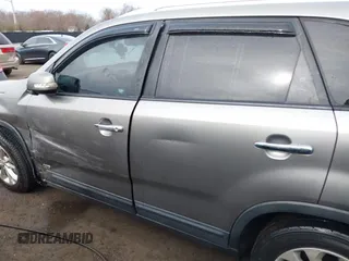 2014 Kia Sorento EX with VIN 5XYKUDA73EG468614, listed as a IAAI auction lot 41721133 with 114,297 mi miles. Bid and sale history available at carsss.com. Image 14.