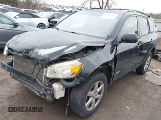 2008 Toyota RAV4 Ltd with VIN JTMZD31V986053909, listed as a IAAI auction lot 41488401 with 224,881 mi miles. Bid and sale history available at carsss.com. Image 18.