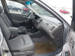 2001 Honda Accord EX z VIN 1HGCG16571A078287, wystawiony jako IAAI lot #41397391 z przebiegiem 238 239 mil mil oraz . Historia ofert i sprzedaży dostępna na DreamBid. Obrazek 5.