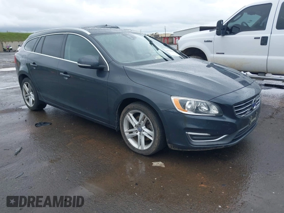 2015 Volvo V60 T5 Drive-E Premier with VIN YV126MEB5F1208042, listed as a IAAI auction lot 41794064 with 118,872 mi miles. Bid and sale history available at carsss.com. Image 1.