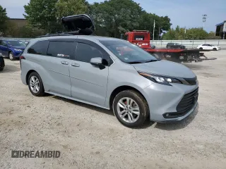 2022 Toyota Sienna XLE Woodland Edition with VIN 5TDASKFCXNS045169, listed as a Copart auction lot 71785184 with 52,333 mi miles and Salvage Title. Bid and sale history available at carsss.com. Image 4.