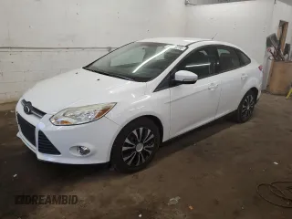 2012 Ford Focus SE with VIN 1FAHP3F23CL236482, listed as a Copart auction lot 62279735 with 127,239 mi miles and Salvage title. Bid and sale history available at DreamBid. Image 1.