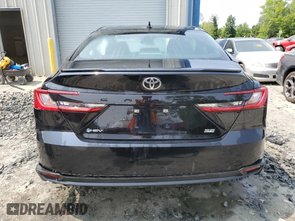 2025 Toyota Camry LE z VIN 4T1DAACKXSU089259, wystawiony jako Copart lot #59180765 z przebiegiem 9 242 mil mil oraz Czysty tytuł • Clean title. Historia ofert i sprzedaży dostępna na DreamBid. Obrazek 6.
