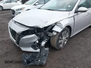 2020 Nissan Altima S z VIN 1N4BL4BV5LC208609, wystawiony jako IAAI lot #41894171 z przebiegiem 88 658 mil mil oraz . Historia ofert i sprzedaży dostępna na DreamBid. Obrazek 6.