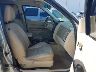 2008 Ford Escape Limited with VIN 1FMCU04178KE82143, listed as a IAAI auction lot 42297792 with 352,516 mi miles and . Bid and sale history available at DreamBid. Image 5.
