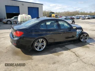 2013 BMW 3 Series 328i xDrive z VIN WBA3B5C53DF595373, wystawiony jako Copart lot #54227095 z przebiegiem 92 311 mil mil oraz Szkoda całkowita • Salvage title. Historia ofert i sprzedaży dostępna na DreamBid. Obrazek 3.