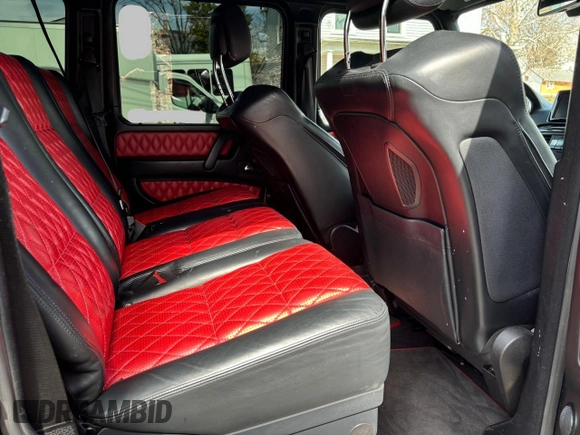 2014 Mercedes-Benz G 63 AMG with VIN WDCYC7DF9EX225480, listed as a Copart auction lot 51272125 with 116,971 mi miles and Clean title. Bid and sale history available at DreamBid. Image 6.