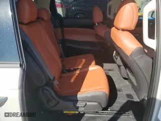 2024 Kia Carnival SX with VIN KNDNE5H30R6366991, listed as a Copart auction lot 71465904 with 18,781 mi miles and Salvage Title. Bid and sale history available at carsss.com. Image 11.