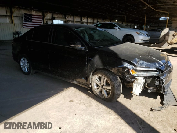 2013 Volkswagen Jetta Hybrid SE z VIN 3VW637AJXDM259158, wystawiony jako Copart lot #50423615 z przebiegiem 109 280 mil mil oraz Szkoda całkowita • Salvage title. Historia ofert i sprzedaży dostępna na DreamBid. Obrazek 4.