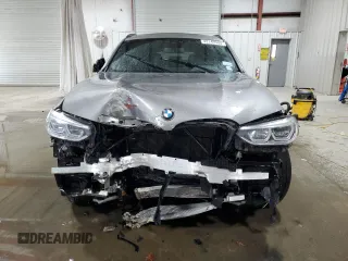 2021 BMW X4 M z VIN 5YMUJ0C05M9E04935, wystawiony jako Copart lot #42149535 z przebiegiem Nie podano mil oraz Szkody całkowita. Historia ofert i sprzedaży dostępna na DreamBid. Obrazek 5.