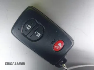 2013 Toyota Prius One z VIN JTDKN3DU4D5677392, wystawiony jako IAAI lot #42050842 z przebiegiem 169 732 mil mil oraz . Historia ofert i sprzedaży dostępna na DreamBid. Obrazek 11.