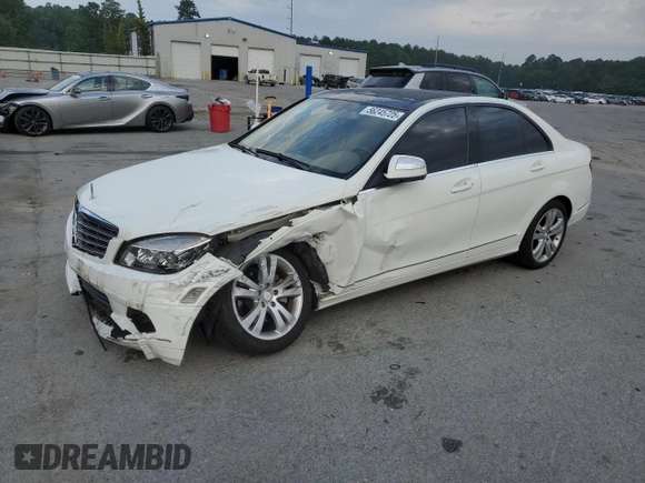 2008 Mercedes-Benz C 300 Sport с VIN WDDGF54X88F088702, выставлен на аукционе Copart как лот 56245725 с пробегом Не указан миль и Списание • Salvage title. История ставок и продаж доступна на DreamBid. Изображение 1.