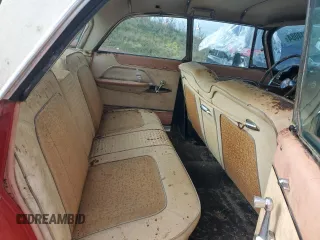 1957 Chrysler New Yorker z VIN N5722394, wystawiony jako Copart lot #81414084 z przebiegiem 18 527 mil mil oraz Tytuł czysty. Historia ofert i sprzedaży dostępna na DreamBid. Obrazek 10.